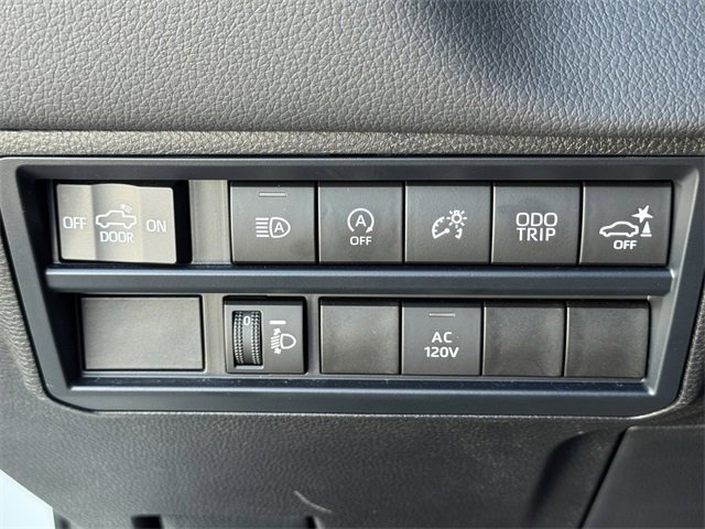 Used 2025 Toyota Tundra Limited w/ Power Package image 26