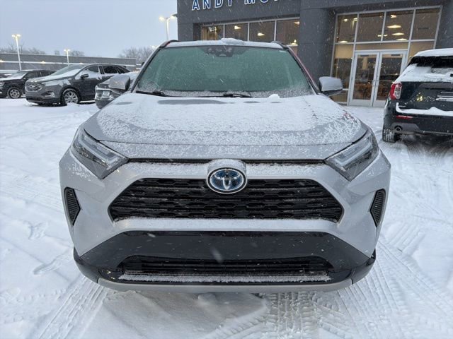 Used 2022 Toyota RAV4 SE image 13