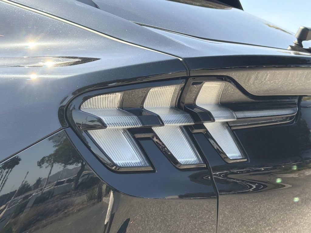 Certified 2024 Ford Mustang Mach-E Select RWD image 8