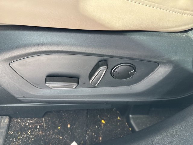 Certified 2023 Ford Explorer XLT w/ Equipment Group 202A image 16