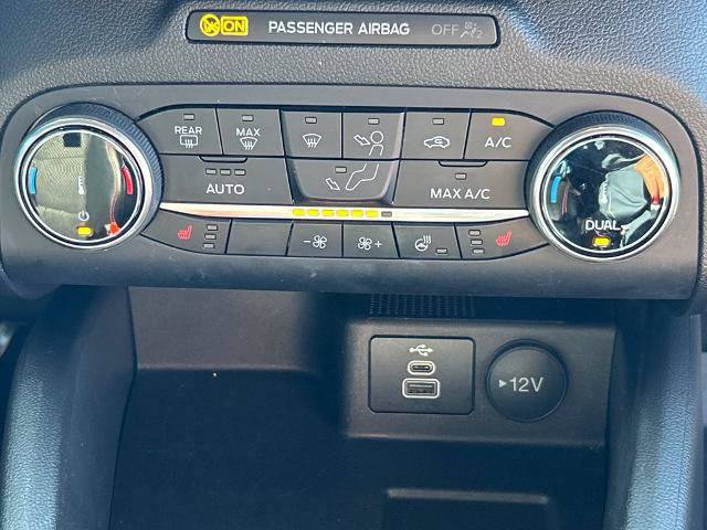 Certified 2025 Ford Escape ST-Line Select AWD/4WD image 16