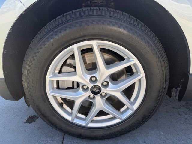 Certified 2024 Ford Edge SEL AWD/4WD image 6