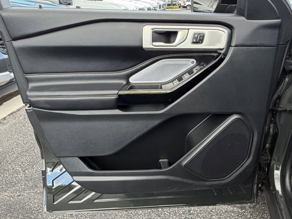 Certified 2022 Ford Explorer ST w/ Equipment Group 401A image 13