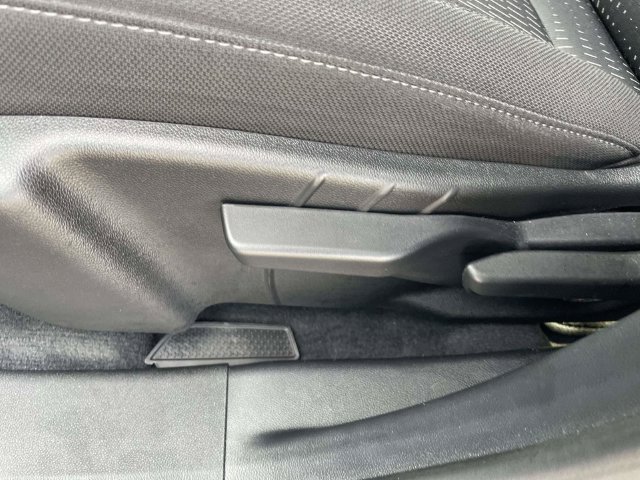 Used 2026 Chevrolet Equinox LT FWD image 16