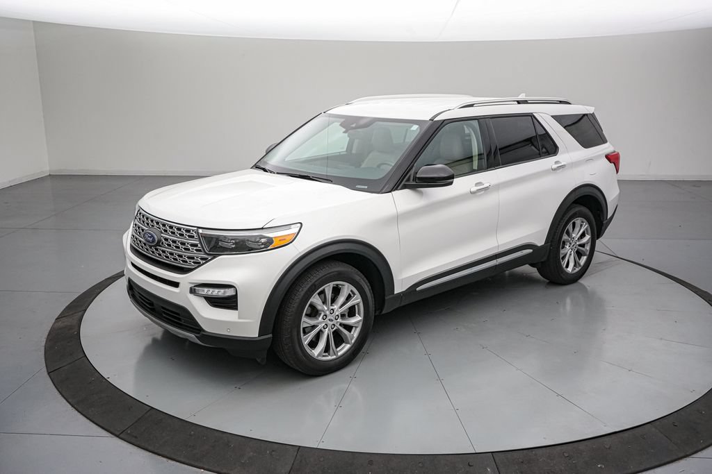 Certified 2024 Ford Explorer Limited w/ Equipment Group 301A AWD/4WD image 8