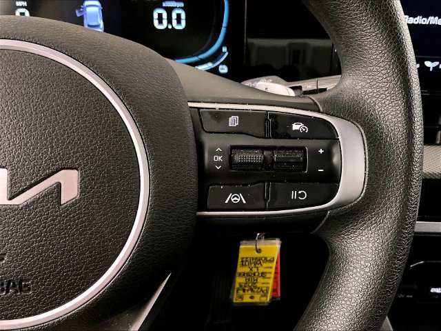 Used 2023 Kia Sportage LX AWD/4WD image 18