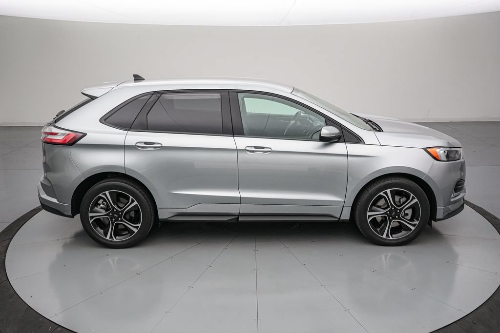 Certified 2023 Ford Edge ST AWD/4WD image 3
