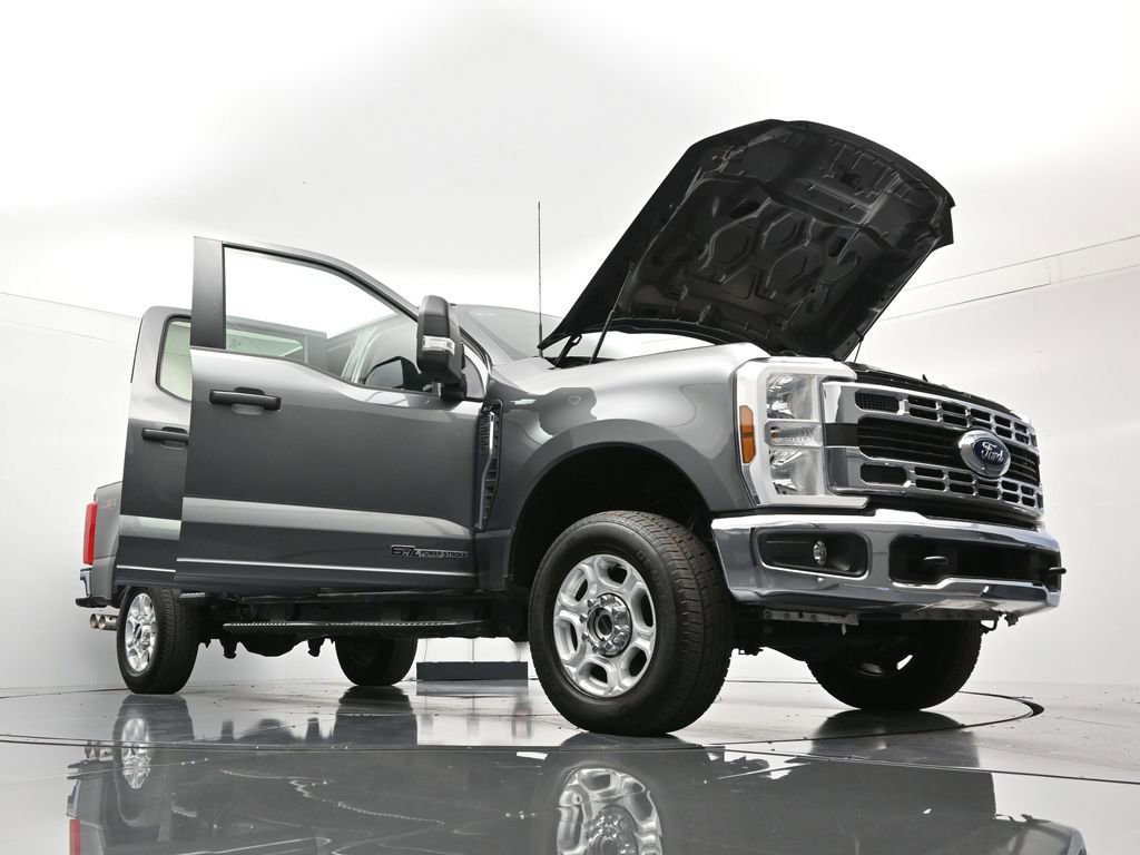 Certified 2025 Ford F250 XLT image 49