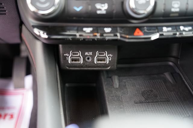 Used 2024 Dodge Durango R/T w/ Blacktop Package AWD/4WD image 15