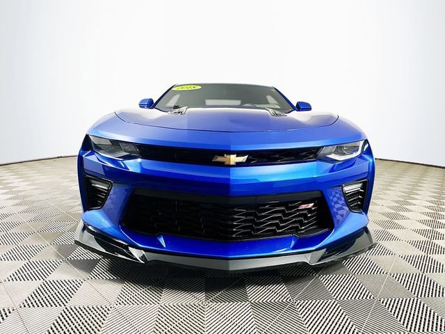 Used 2018 Chevrolet Camaro SS RWD image 5