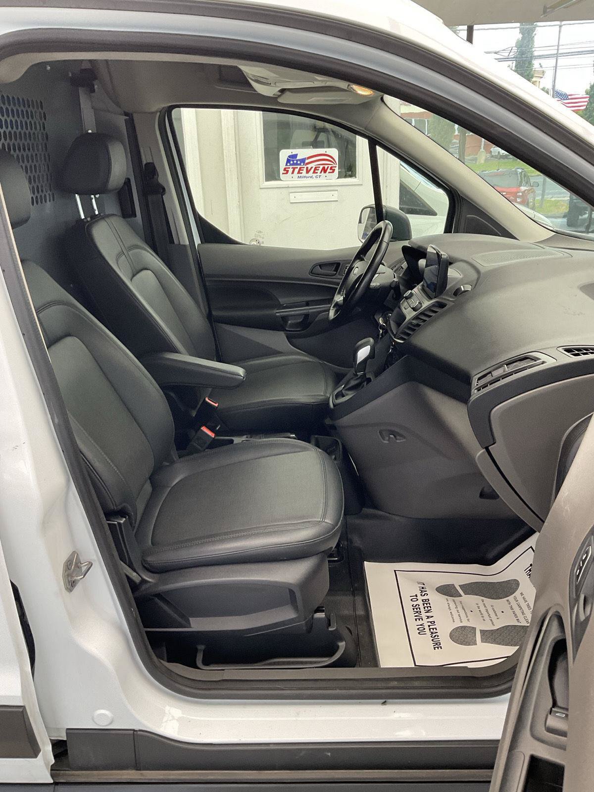Certified 2023 Ford Transit Connect XL FWD image 11