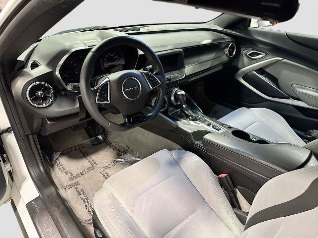 Used 2020 Chevrolet Camaro LT image 9