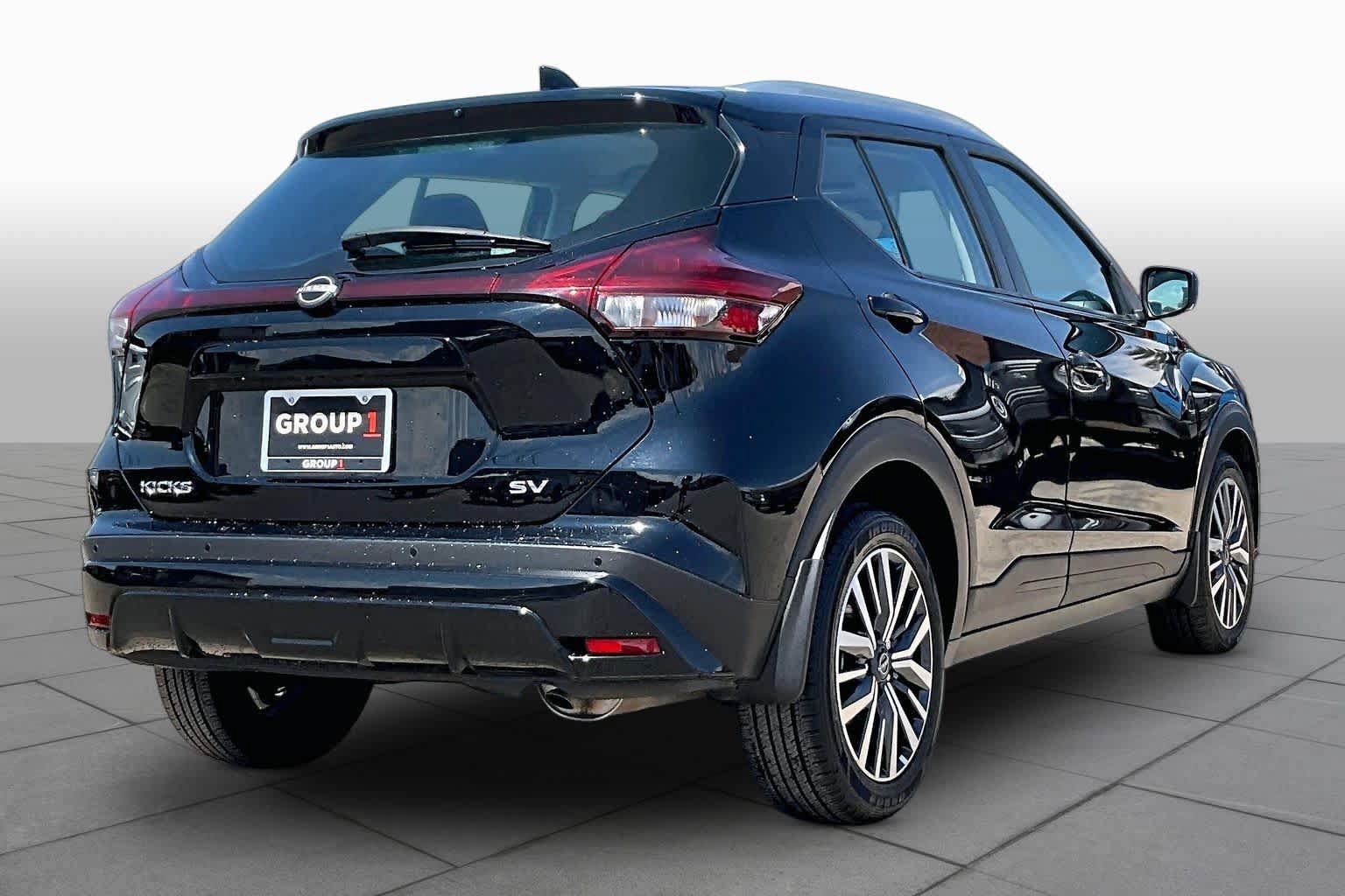 Used 2023 Nissan Kicks SV FWD image 13