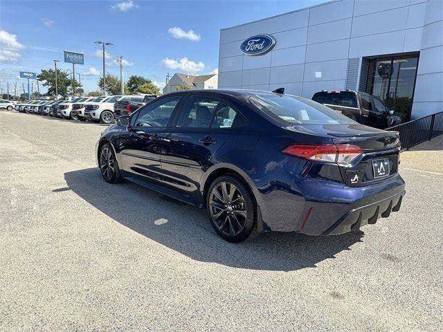 Used 2024 Toyota Corolla SE image 11