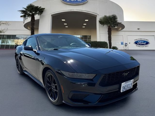 Certified 2025 Ford Mustang Coupe RWD image 4