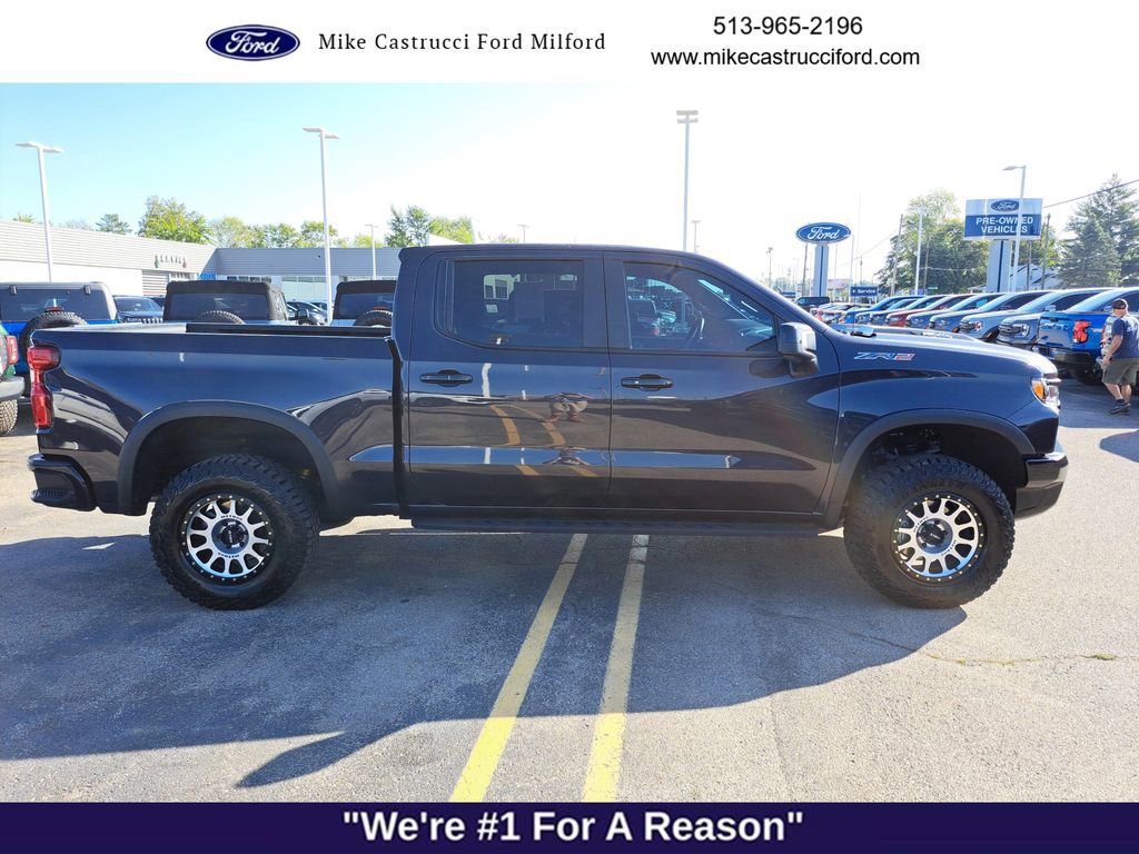 Used 2024 Chevrolet Silverado 1500 ZR2 image 2