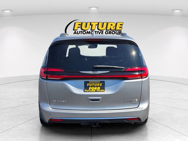 Used 2021 Chrysler Pacifica Limited w/ Premium & Safety Sphere Group AWD/4WD image 5
