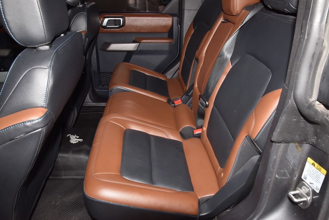 Certified 2023 Ford Bronco Outer Banks w/ Sasquatch Package AWD/4WD image 14