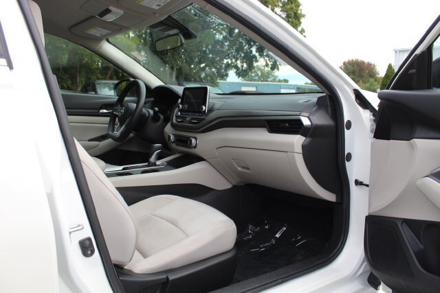 Used 2025 Nissan Altima 2.5 SV FWD image 24