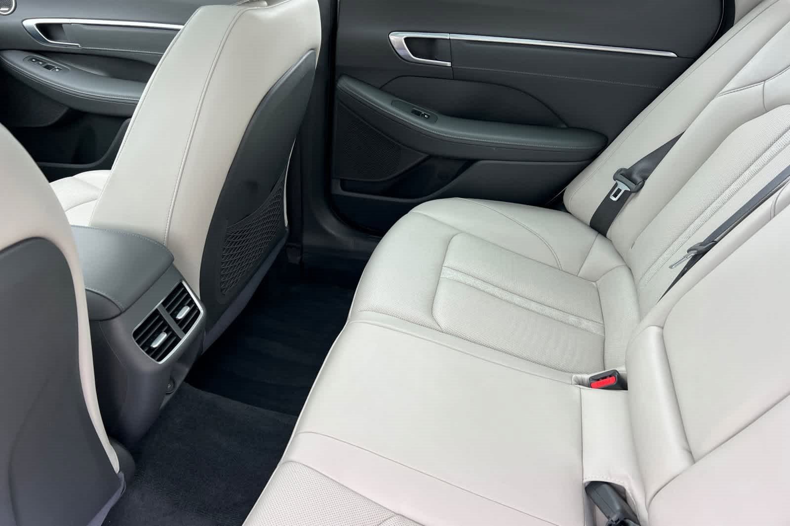 Used 2020 Hyundai Sonata Limited image 4