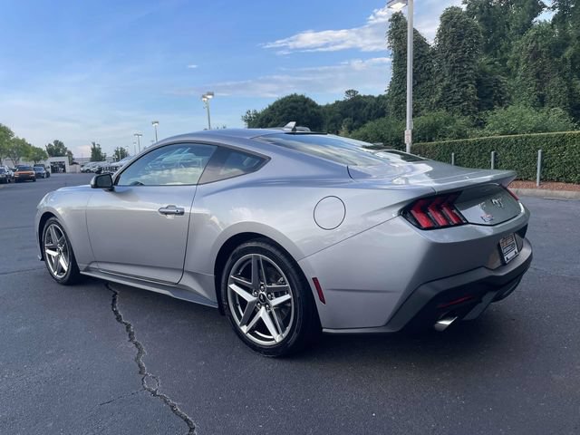 Certified 2024 Ford Mustang Coupe RWD image 4