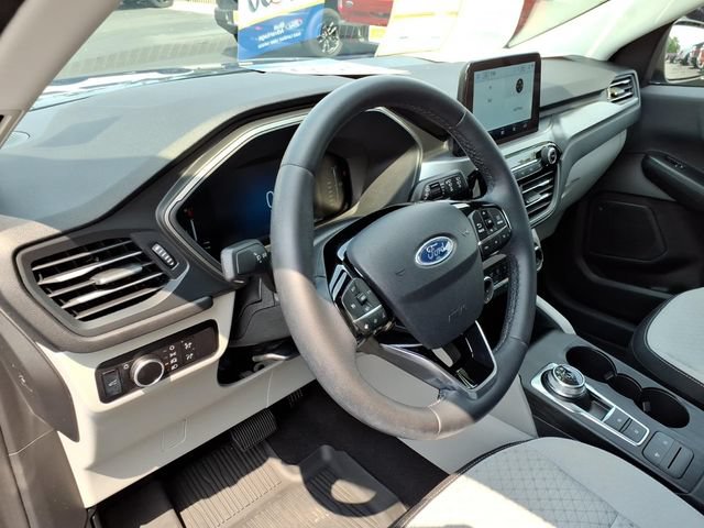 Certified 2023 Ford Escape Active AWD/4WD image 17