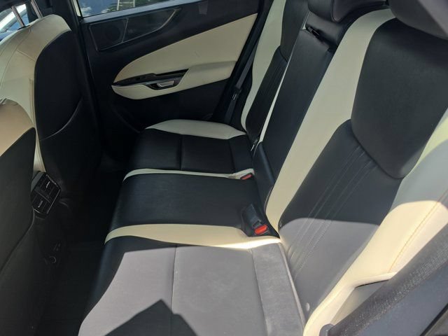 Used 2024 Lexus NX 250 FWD w/ Towing Package (2000 Lbs) image 9