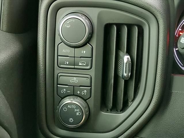 Used 2022 Chevrolet Silverado 1500 Custom AWD/4WD image 22