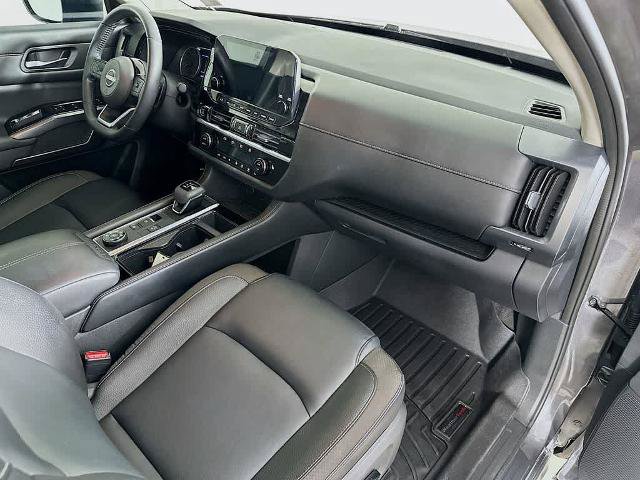 Used 2023 Nissan Pathfinder SL w/ SL Premium Package AWD/4WD image 36