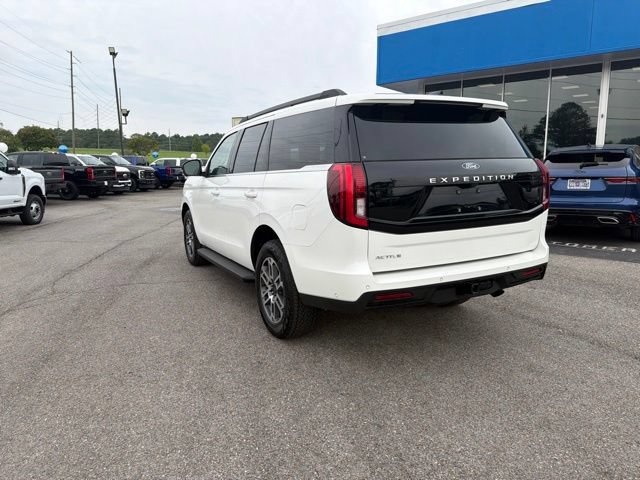 Certified 2025 Ford Expedition Active AWD/4WD image 17