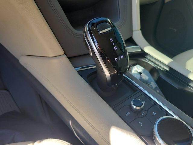 Used 2024 Cadillac XT5 Premium Luxury w/ Technology Package FWD image 29