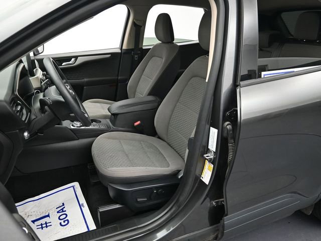 Certified 2020 Ford Escape SE image 11