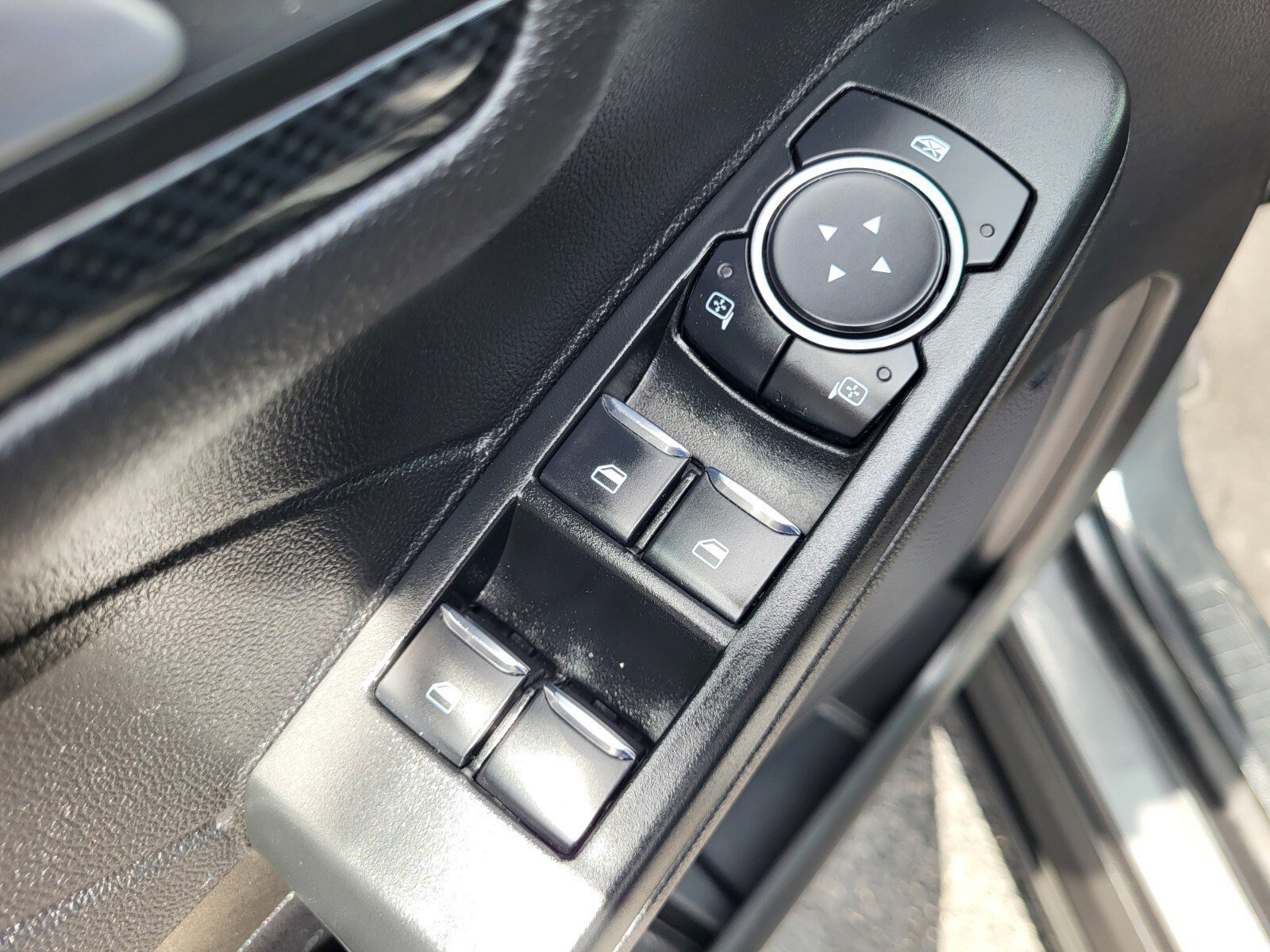 Certified 2025 Ford Escape ST-Line image 19