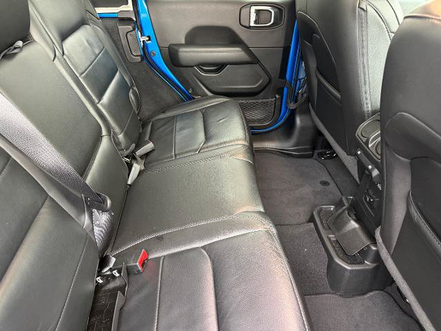 Used 2023 Jeep Wrangler Unlimited Sahara AWD/4WD image 12