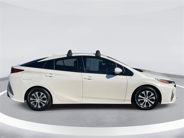 Used 2017 Toyota Prius Prime Advanced image 4