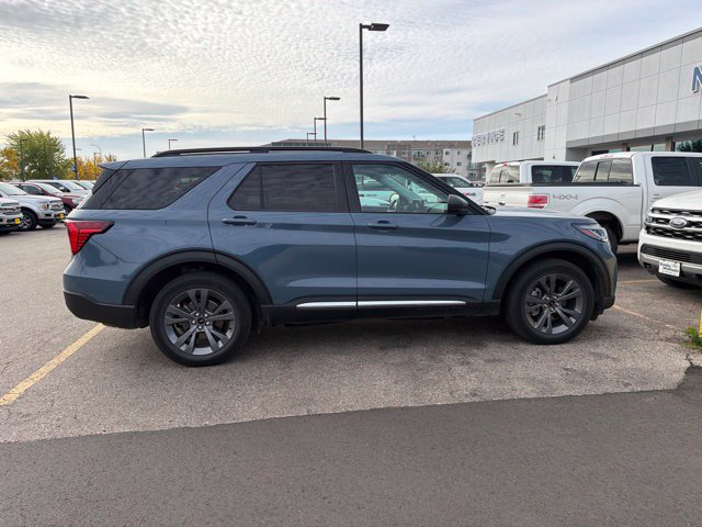 Certified 2025 Ford Explorer Active w/ Active Comfort Package AWD/4WD image 8