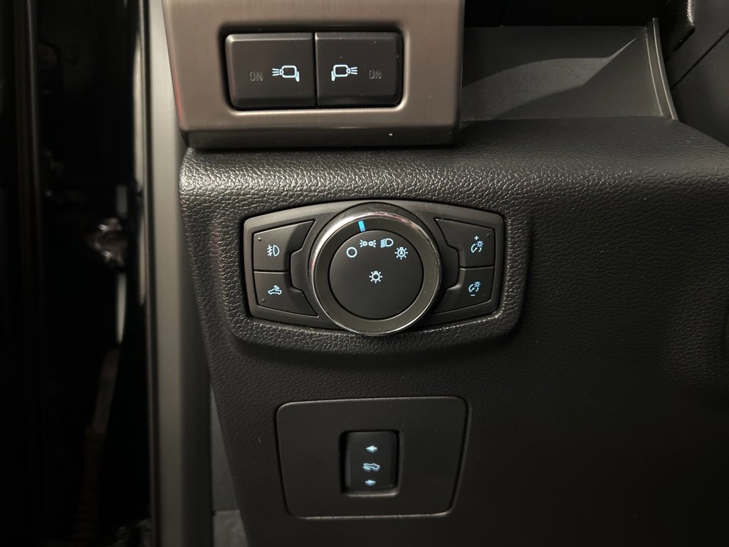 Certified 2016 Ford F150 Limited w/ Trailer Tow Package image 28