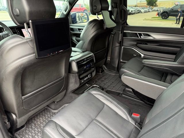 Used 2023 Jeep Wagoneer Series II image 22