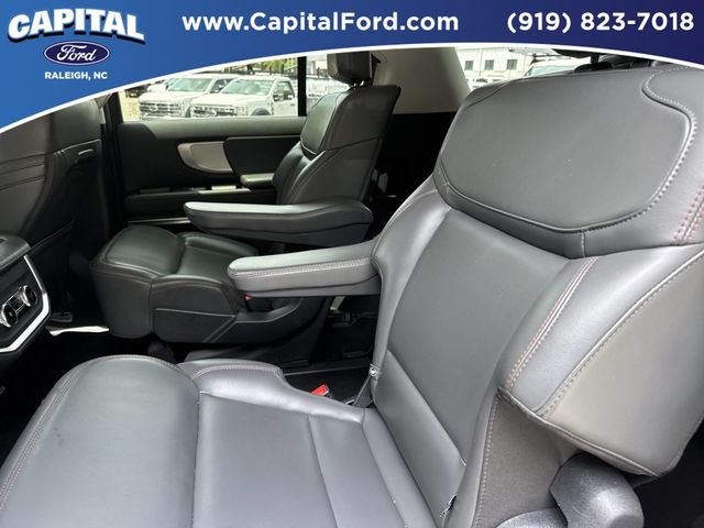 Certified 2025 Ford Expedition Active AWD/4WD image 18