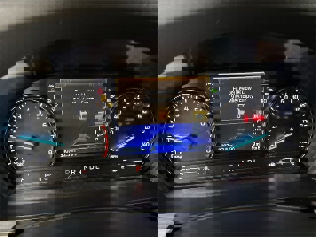 Certified 2023 Ford Explorer XLT w/ Equipment Group 202A image 7