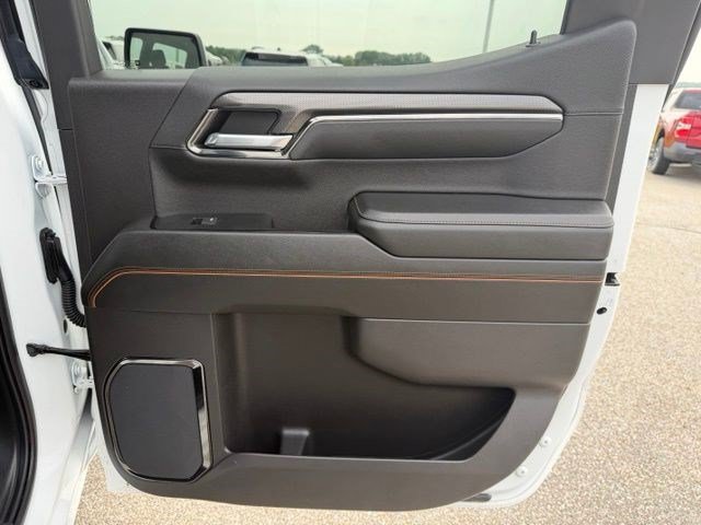 Used 2024 GMC Sierra 1500 AT4 w/ Technology Package AWD/4WD image 40