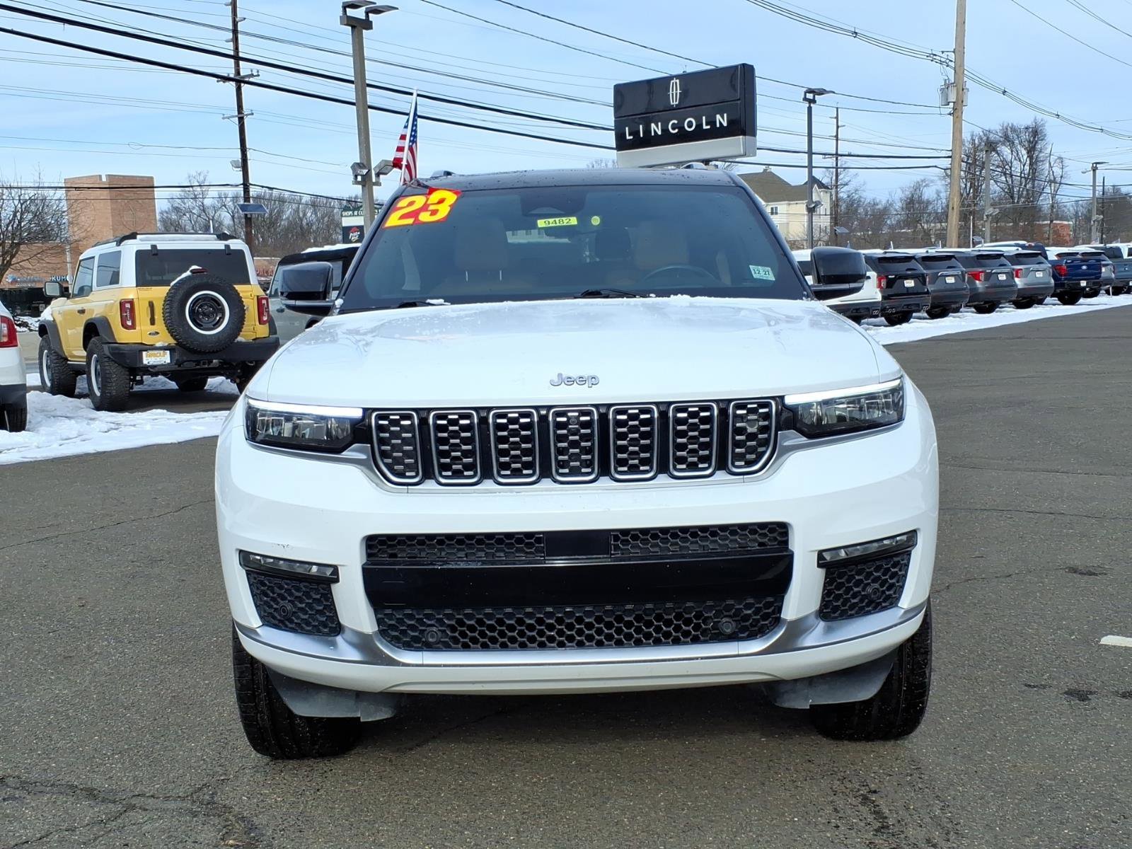 Used 2023 Jeep Grand Cherokee L Summit image 2