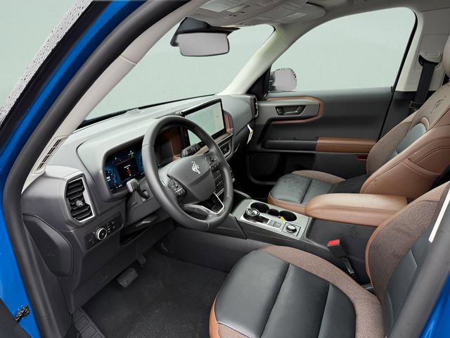 Certified 2025 Ford Bronco Sport Outer Banks w/ Outer Banks Tech Package+ AWD/4WD image 4