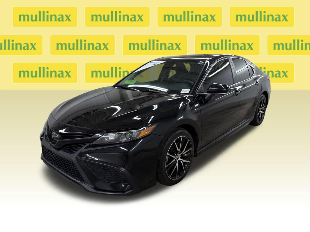 Used 2022 Toyota Camry SE FWD image 14