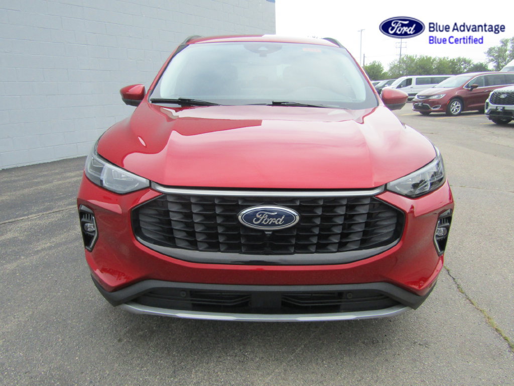 Certified 2023 Ford Escape Platinum AWD/4WD image 11