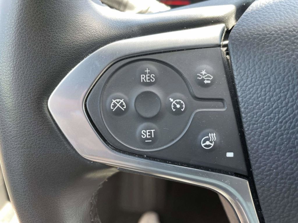 Used 2023 Chevrolet Traverse LT image 26