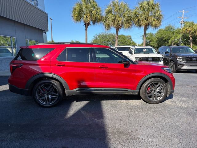 Certified 2025 Ford Explorer ST w/ Sun And Sound Package AWD/4WD image 9