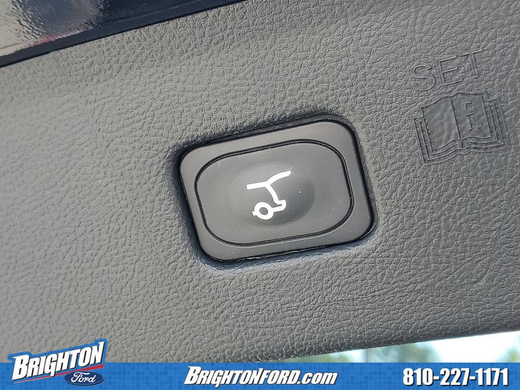 Certified 2024 Ford Edge Titanium AWD/4WD image 9