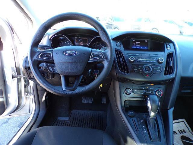 Certified 2018 Ford Focus SE image 16