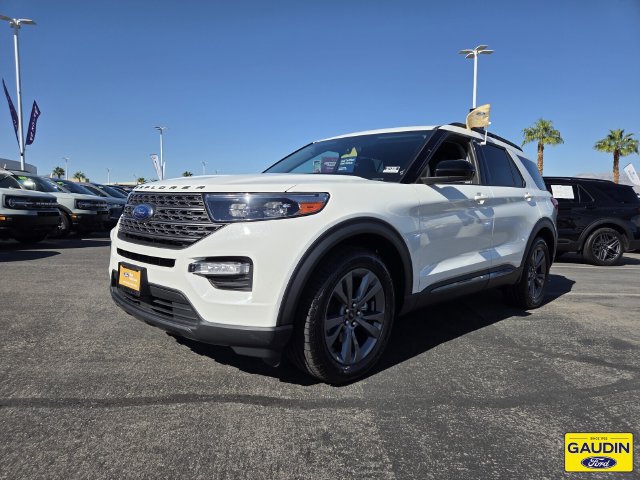 Certified 2023 Ford Explorer XLT w/ Equipment Group 202A RWD image 3